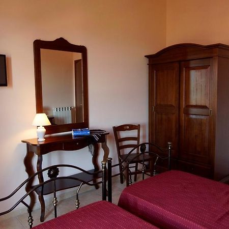 Bed and Breakfast La Casa Di Miro Катандзаро Экстерьер фото