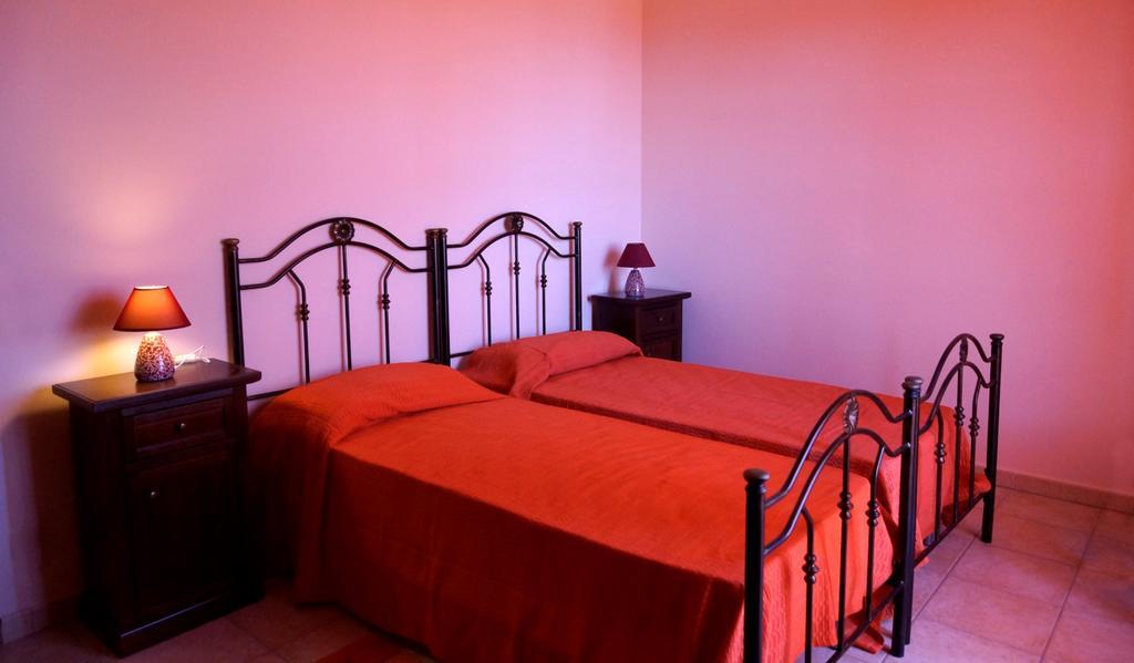 Bed and Breakfast La Casa Di Miro Катандзаро Экстерьер фото
